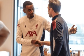 利物浦发布备战花絮，国际比赛日内部沟通，NBA季后赛任务艰巨，临场指挥获称赞的简单介绍