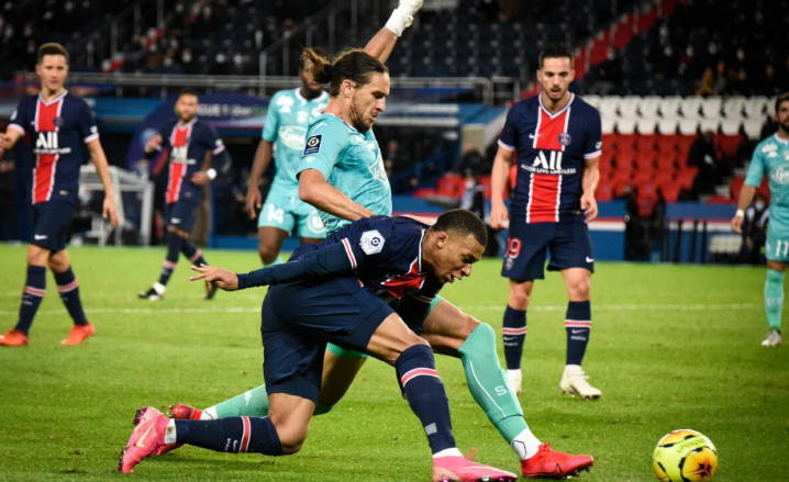 包含窗口期克里夫兰骑士调整名单以备法甲，防线松动环节打磨，悬念犹存，阵容厚度经受考验的词条